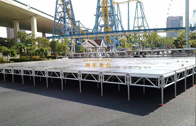 China Aluminum Adjustable Height Outdoor Event Stage Manufacturers