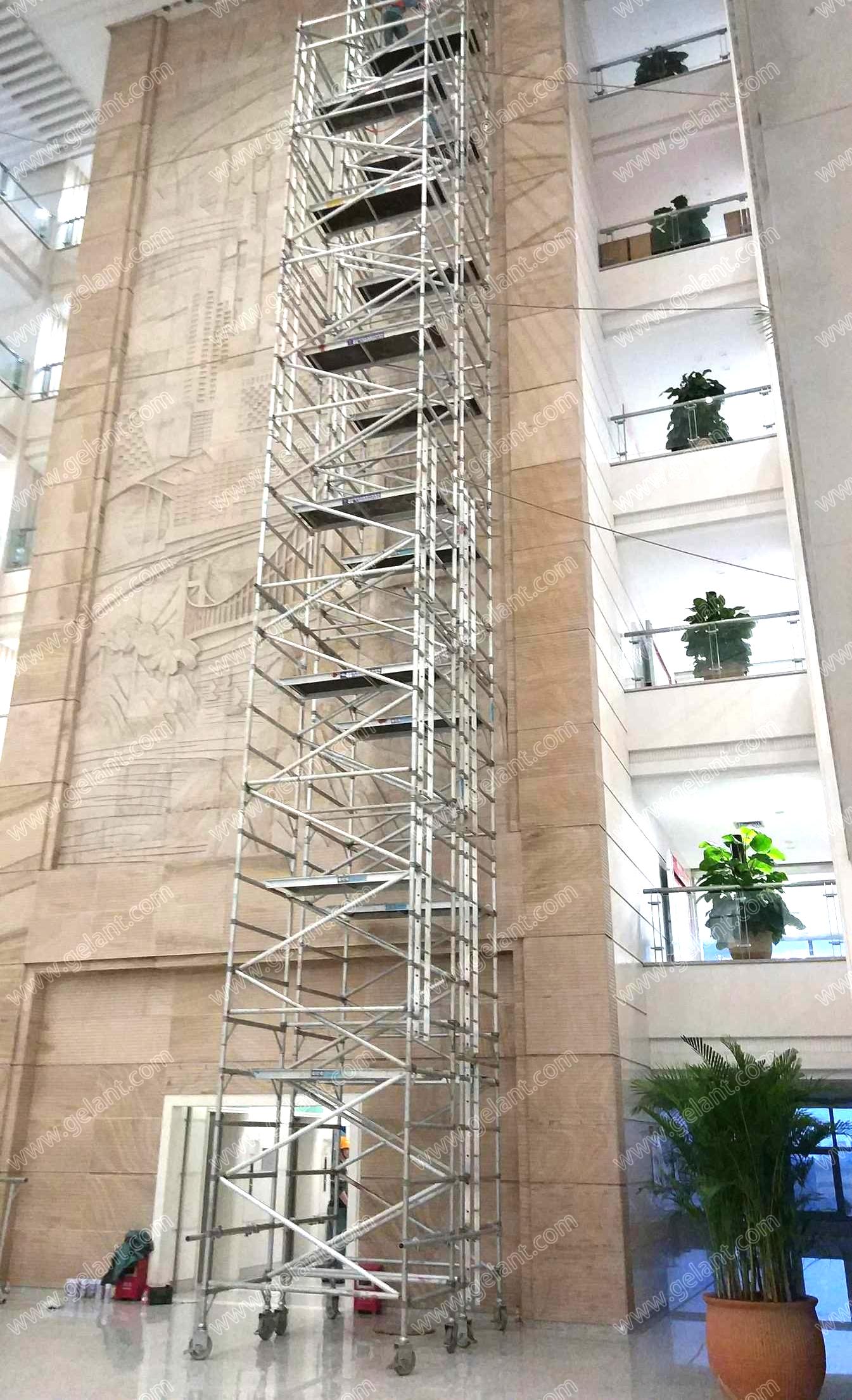 1.35x2x13.59m Aluminum Mobile Construction Double scaffolding with step ladder